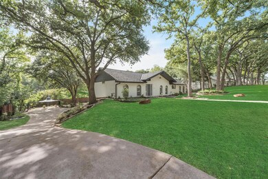 1013 Edgecliff Dr, Bedford, TX 76022 - photo 2