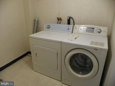 109 N Burlington St unit 11, Gloucester City, NJ 08030 - photo 6