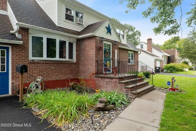 8 Puritan Dr, Schenectady, NY 12306 - photo 3