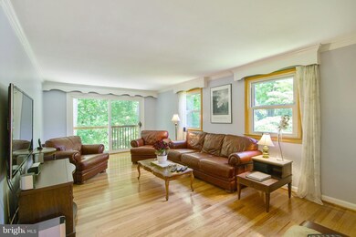 3828 Birchwood Rd, Falls Church, VA 22041 - photo 2