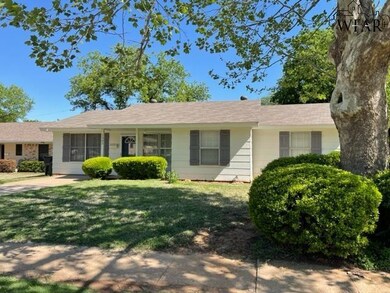 1302 Montgomery St, Wichita Falls, TX 76302 - photo 2