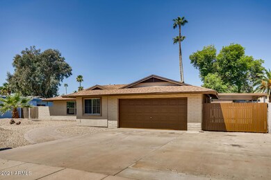 10808 N 37th Ave Phoenix AZ-large-001-00