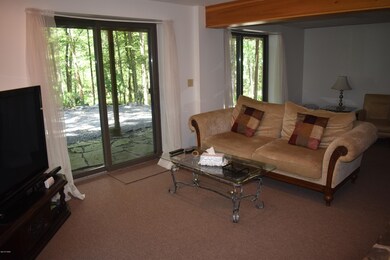 111 Surrey Dr, Hawley, PA 18428 - photo 6