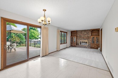 3925 Gresham Cir N, Saint Paul, MN 55128 - photo 3