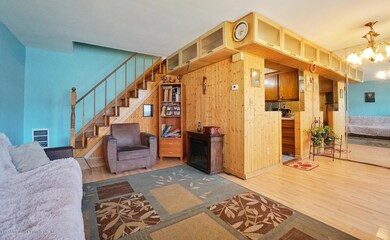 (7) Living Room Dining Room