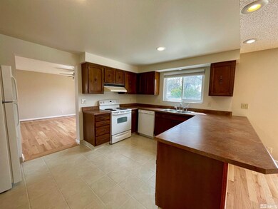 3228 Candelaria Dr, Sparks, NV 89434 - photo 6