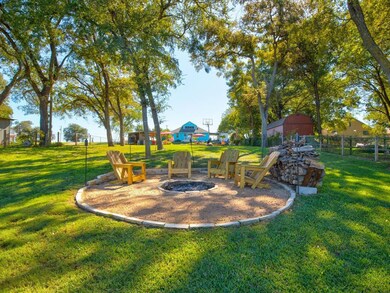 2108 Long Creek Ct, Granbury, TX 76049 - photo 4