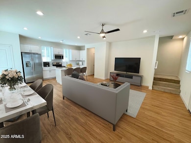 814 E Roma Ave unit 2, Phoenix, AZ 85014 - photo 6