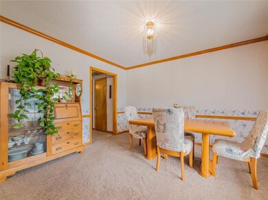 5620 Meadow View Dr, Shawnee, KS 66226 - photo 4