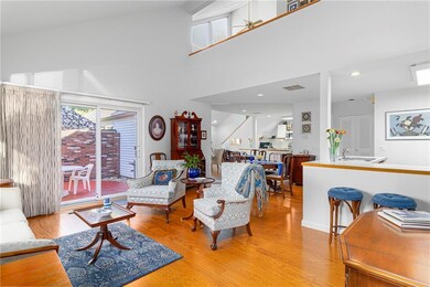 932 Williamsburg Cir, Warwick, RI 02886 - photo 4