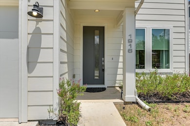 1916 Bunche Rd, Austin, TX 78721 - photo 4