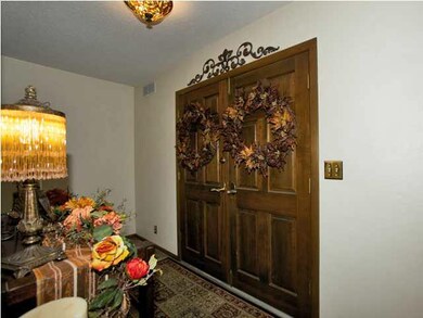 Entrance with double doors