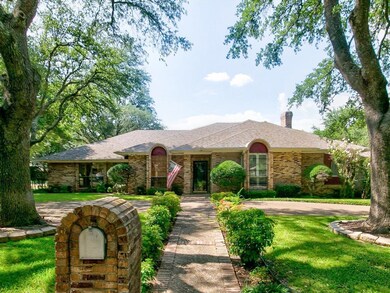 1502 Baystone Rd, Cleburne, TX 76033 - photo 3