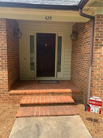 429 Westchester Rd unit 202, Statesville, NC 28625 - photo 3