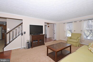 9123 Satyr Hill Rd, Parkville, MD 21234 - photo 2