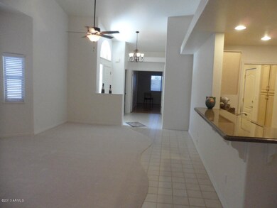 Gratdroom to Entry,Bath and 2nd Bedroom