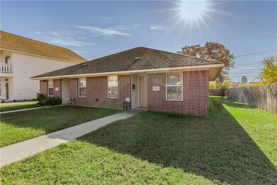 1010 Foster Ave unit B, College Station, TX 77840 - photo 3