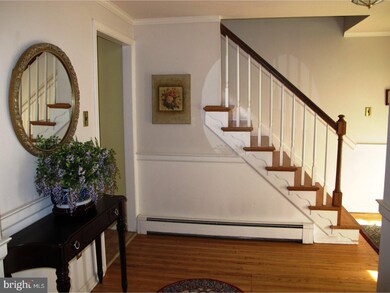 16 Berkshire Dr, Wallingford, PA 19086 - photo 4