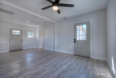 414 1/2 13th St, Sparks, NV 89431 - photo 6