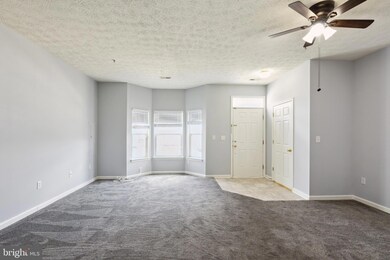 8210 Barrington Ct, Severn, MD 21144 - photo 5