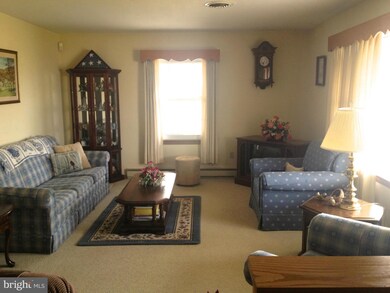 13123 Edgemont Rd, Smithsburg, MD 21783 - photo 5