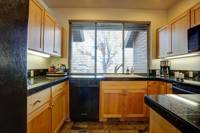 1441 Highland view loop-Kit1