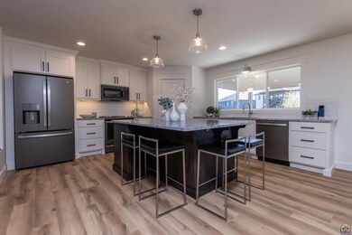 5511 SW Timber Ridge Ln, Topeka, KS 66610 - photo 2