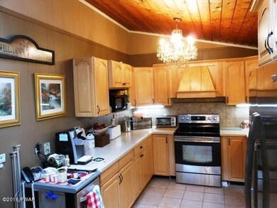 120 Granite Dr, Lords Valley, PA 18428 - photo 4