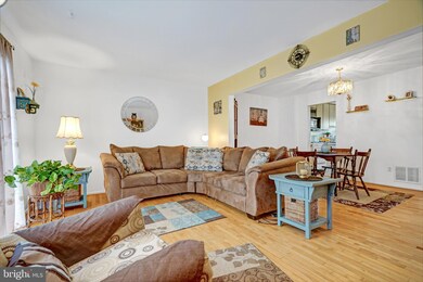163 Canterbury Ct, East Windsor, NJ 08520 - photo 7