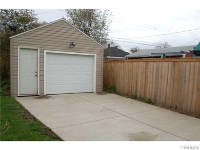 Garage.