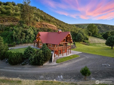 1025 Orchard St, Waitsburg, WA 99361 - photo 7