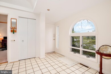 11825 Falls Rd, Potomac, MD 20854 - photo 3