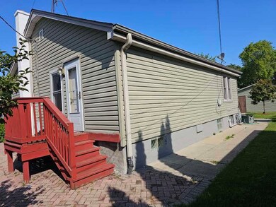 1721 Salem Ave, Waukegan, IL 60085 - photo 6