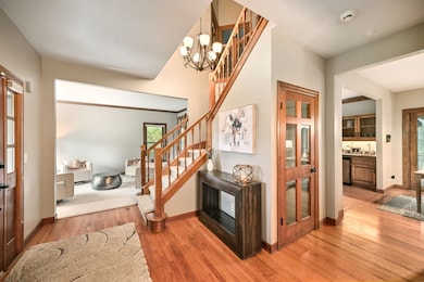 15290 Shamrock Ln, Brookfield, WI 53005 - photo 4