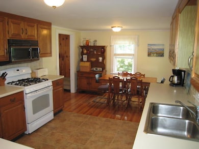 169 Trotting Park Rd, West Dennis, MA 02670 - photo 4