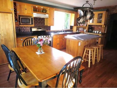 Kitchen Surely Family, Friends & the Chefs of the 