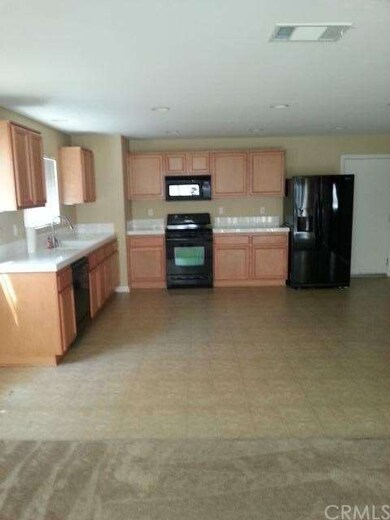 Spacious Kitchen