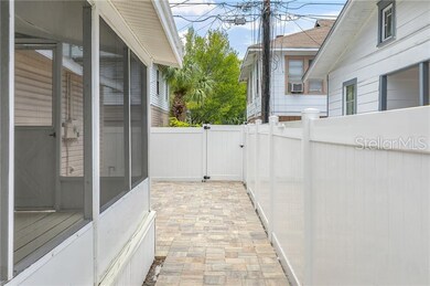 627 15th St N, Saint Petersburg, FL 33705 - photo 3