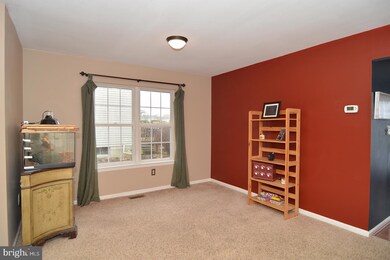 241 Bainbridge Cir, Reading, PA 19608 - photo 7