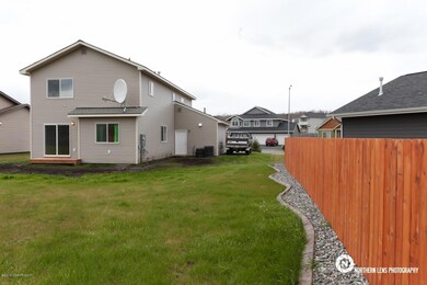 6_Exterior_Rear_Angle