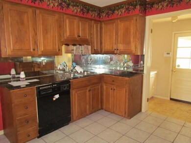 Kitchen 3