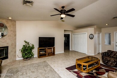 976RollingHillsDr_07