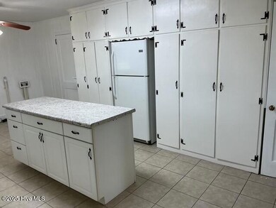 4926 Pinevilla St, Grifton, NC 28530 - photo 5