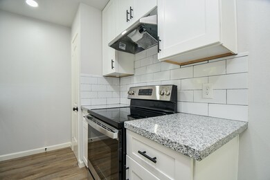 5725 Arthington St, Houston, TX 77053 - photo 6