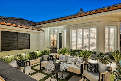 1613 Hidden Spring Dr, Las Vegas, NV 89117 - photo 2