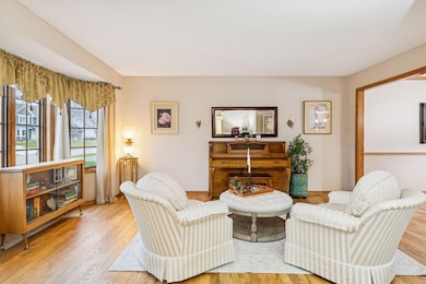 3800 Jamestown Curve, Woodbury, MN 55129 - photo 4