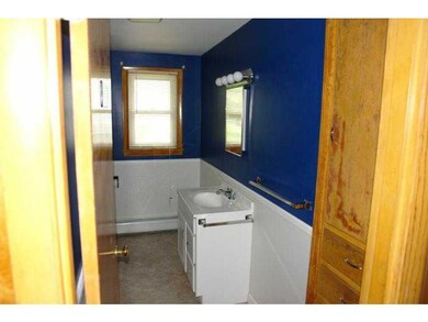 Bathroom. 1st Floor