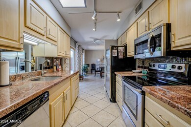 9930 W Palmeras Dr, Sun City, AZ 85373 - photo 3