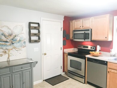 55 Deseret Dr, Buzzards Bay, MA 02532 - photo 4