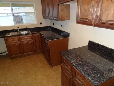 2520 E Commonwealth Cir, Chandler, AZ 85225 - photo 5